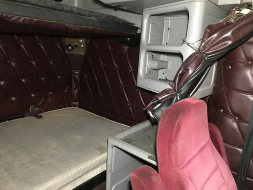 Freightliner FLD120