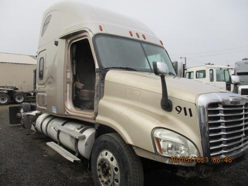 FREIGHTLINER CASCADIA 125