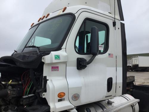 FREIGHTLINER CASCADIA 113