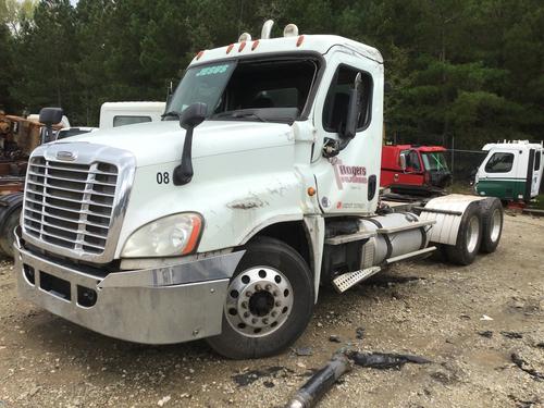 FREIGHTLINER CASCADIA 125