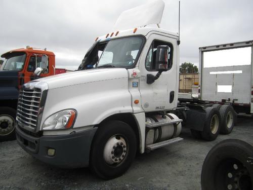 FREIGHTLINER CASCADIA 125