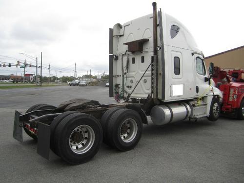 FREIGHTLINER CASCADIA 125