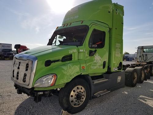 FREIGHTLINER CASCADIA 113