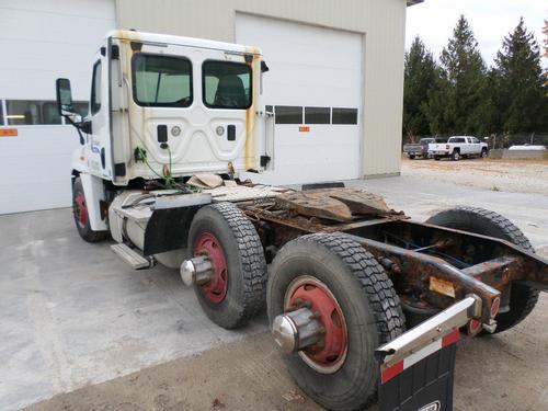 FREIGHTLINER CASCADIA 125