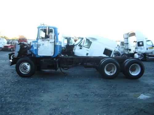 MACK DM690