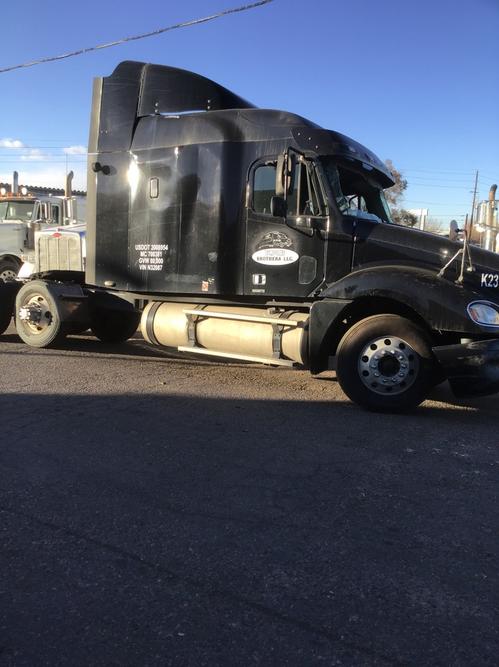 FREIGHTLINER COLUMBIA 120