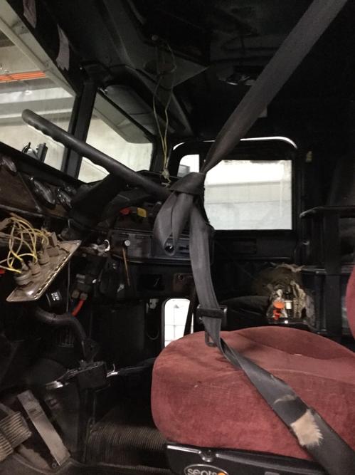 FREIGHTLINER FLD120
