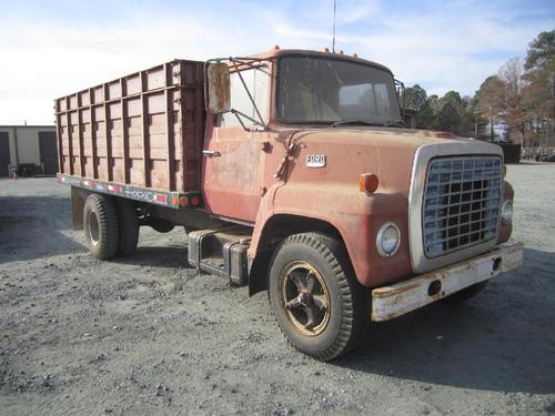 FORD 700