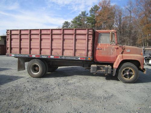 FORD 700