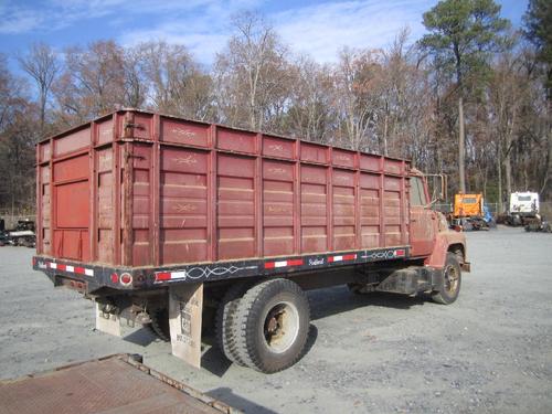FORD 700