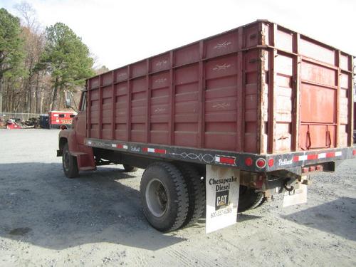 FORD 700