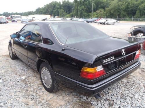 MERCEDES-BENZ MERCEDES 300E