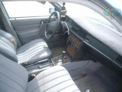 MERCEDES-BENZ MERCEDES 190