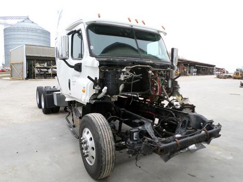 FREIGHTLINER CASCADIA 132