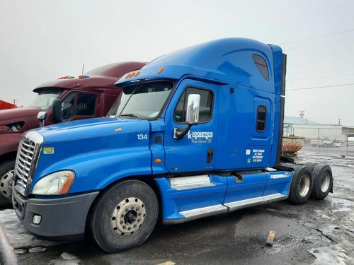 FREIGHTLINER CASCADIA 125