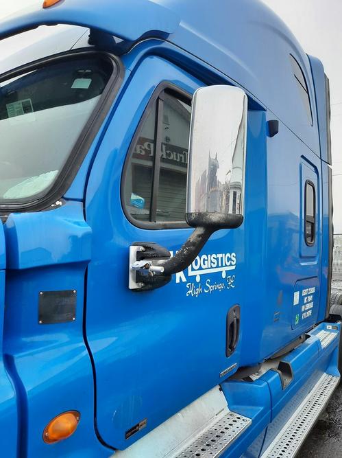FREIGHTLINER CASCADIA 125