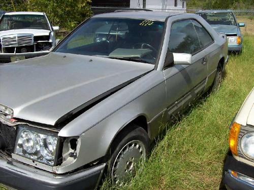 MERCEDES-BENZ MERCEDES 300E