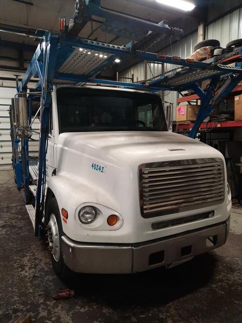 FREIGHTLINER FL112