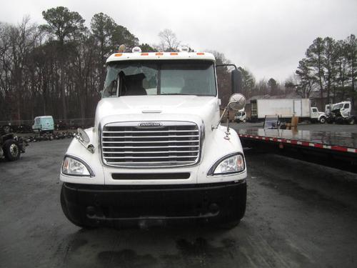 FREIGHTLINER COLUMBIA 120