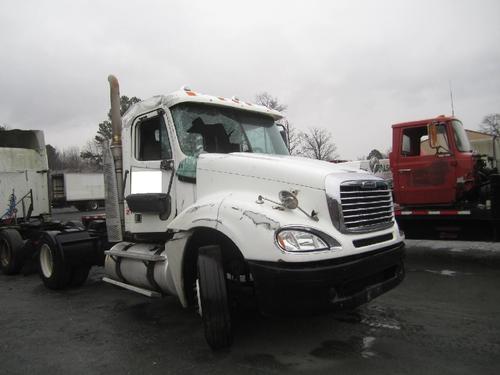 FREIGHTLINER COLUMBIA 120