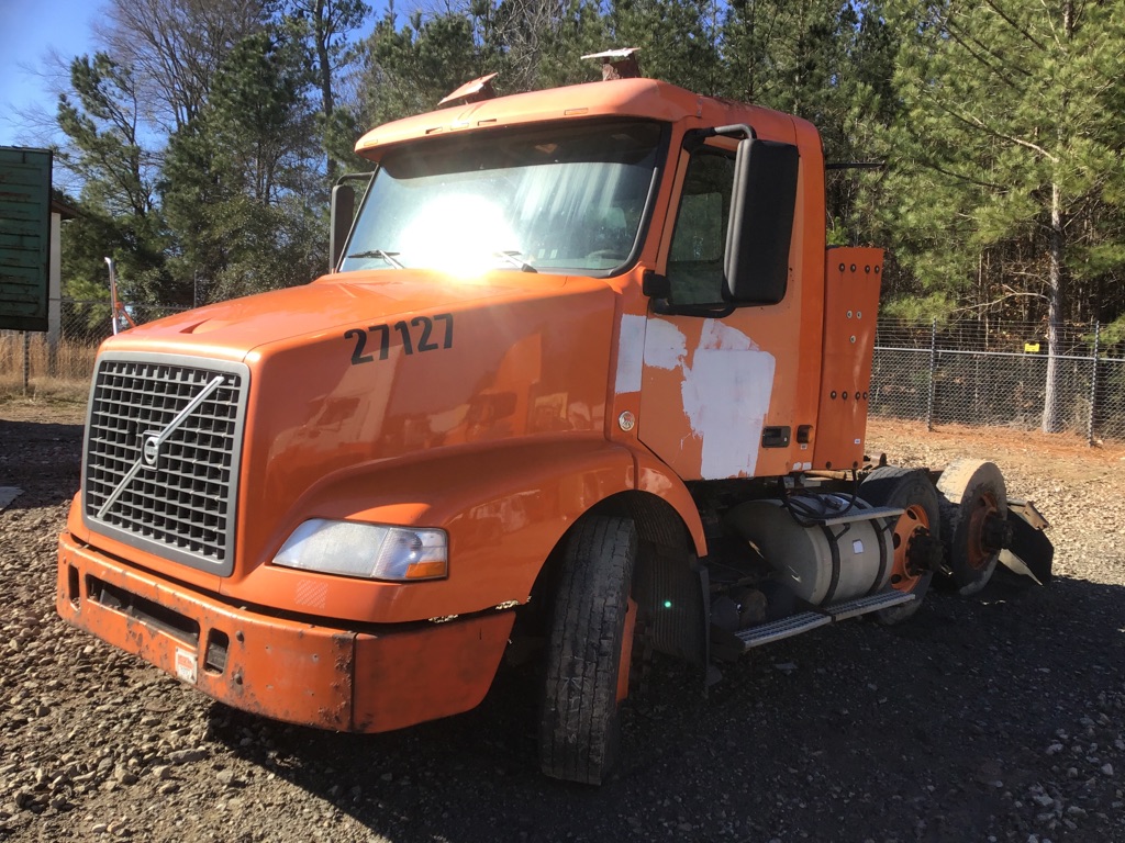VOLVO VNM