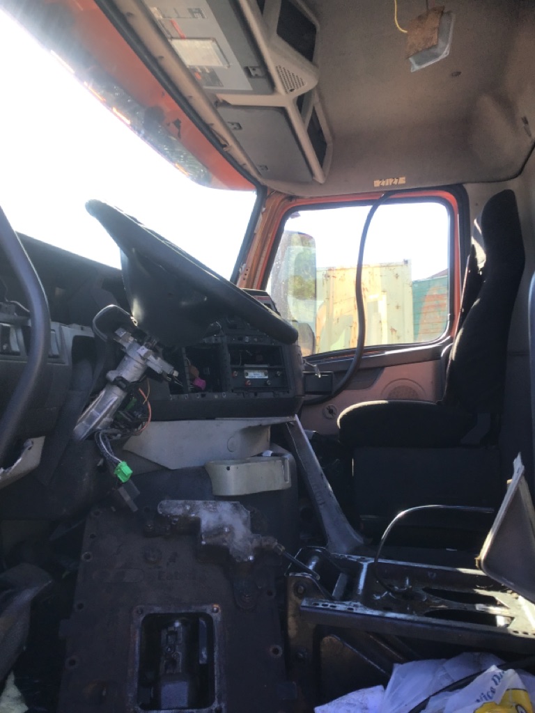 VOLVO VNM