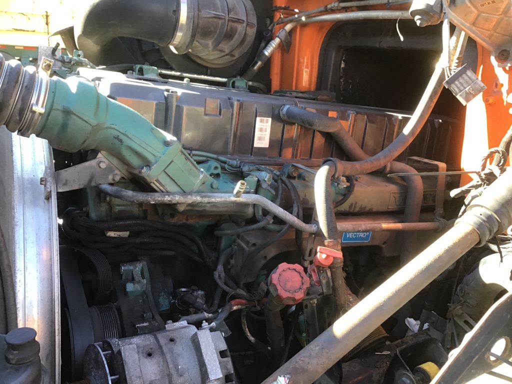 VOLVO VNM