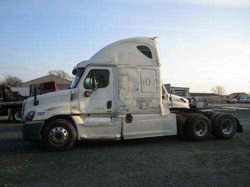 FREIGHTLINER CASCADIA 125