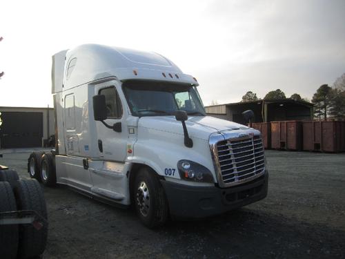 FREIGHTLINER CASCADIA 125