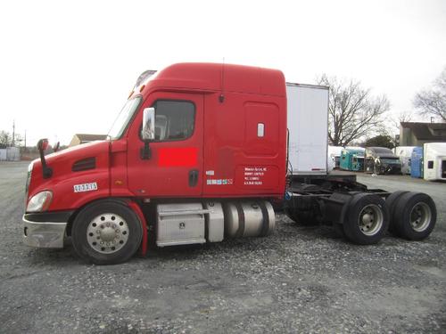 FREIGHTLINER CASCADIA 113