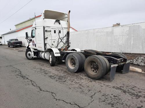 FREIGHTLINER CASCADIA 113