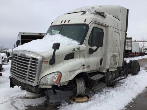 FREIGHTLINER CASCADIA 132