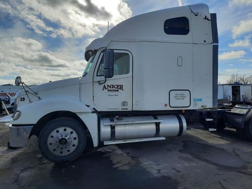 FREIGHTLINER COLUMBIA 120