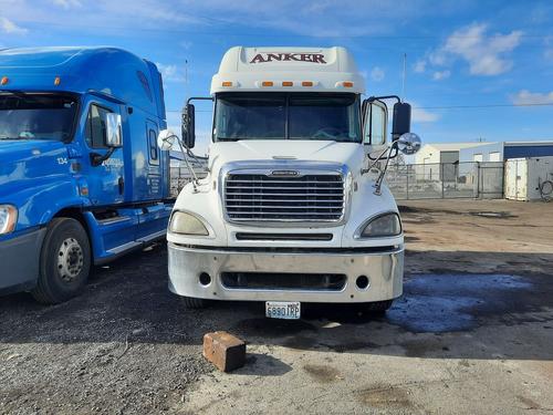 FREIGHTLINER COLUMBIA 120