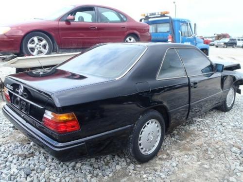 MERCEDES-BENZ MERCEDES 300E