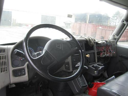 INTERNATIONAL 4300