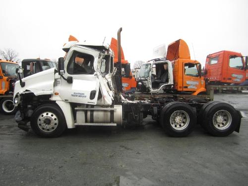 FREIGHTLINER CASCADIA 125