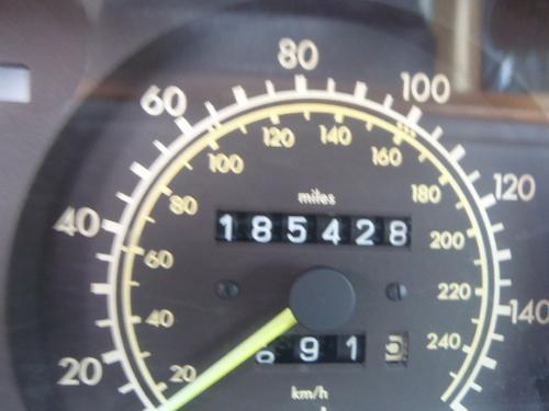 MERCEDES-BENZ MERCEDES 300E