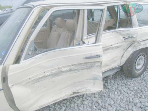 MERCEDES-BENZ MERCEDES 300D