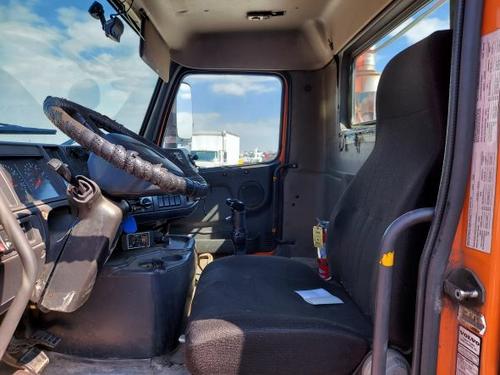 VOLVO VNM