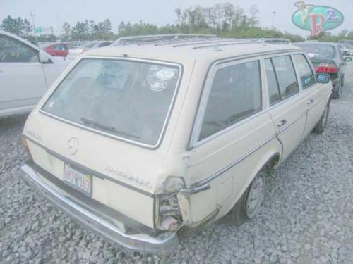 MERCEDES-BENZ MERCEDES 300D