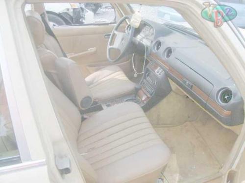 MERCEDES-BENZ MERCEDES 300D