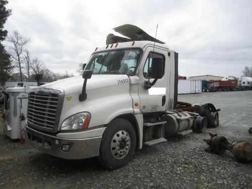 FREIGHTLINER CASCADIA 125