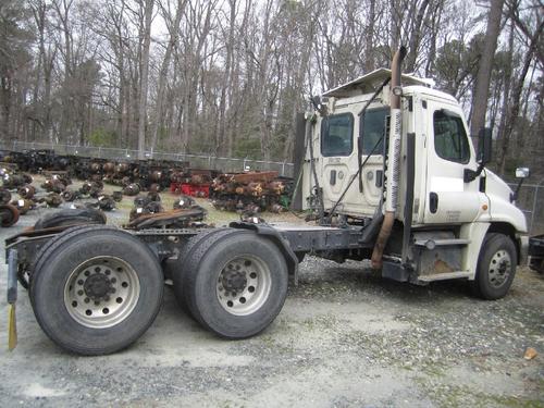 FREIGHTLINER CASCADIA 125