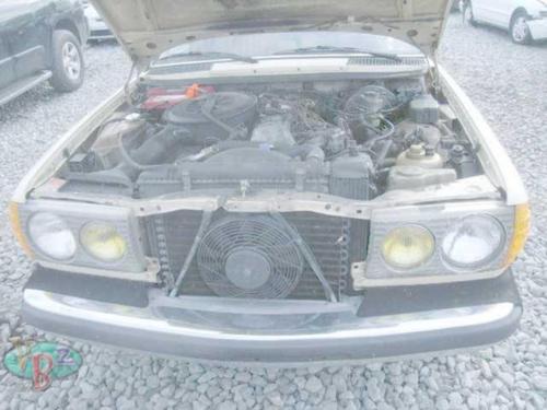 MERCEDES-BENZ MERCEDES 300D