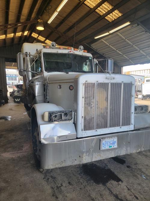 PETERBILT 379