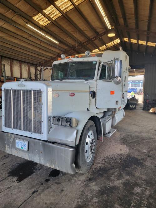 PETERBILT 379