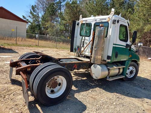 FREIGHTLINER CASCADIA 125