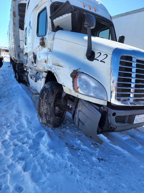 FREIGHTLINER CASCADIA 125
