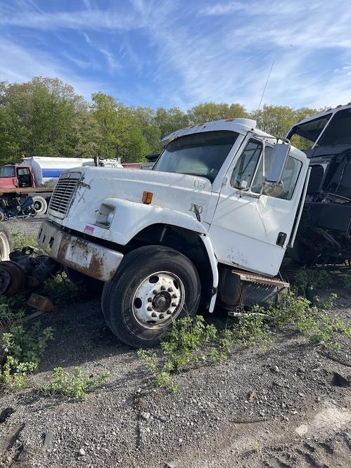 FREIGHTLINER FL80